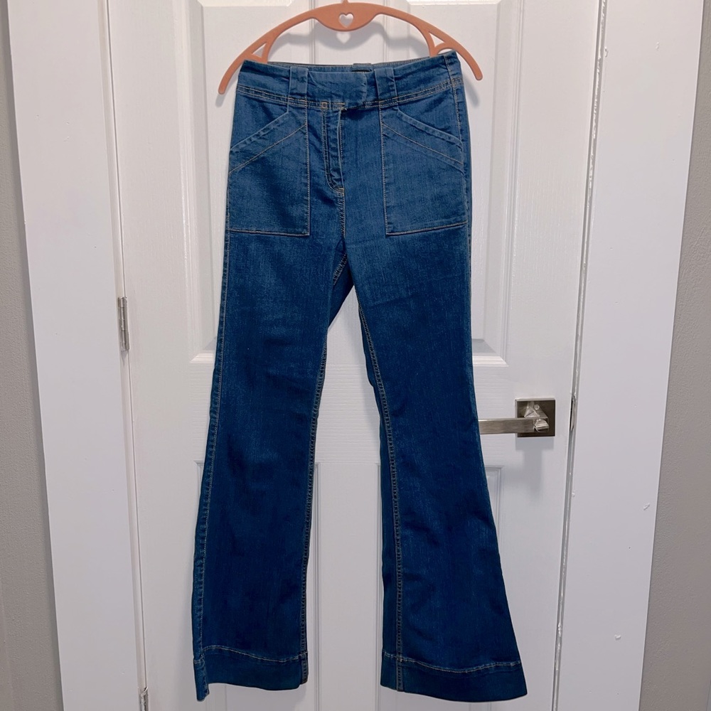 Forever 21 Flare Jeans Size Small